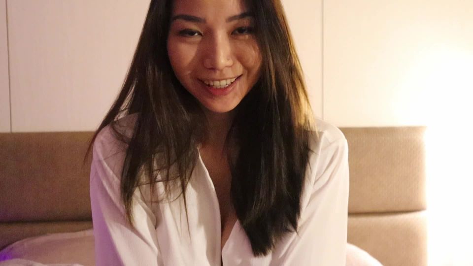 online xxx video 9 Maddie Chan - Got my tinder date back to my place  on virtual reality curvy asian