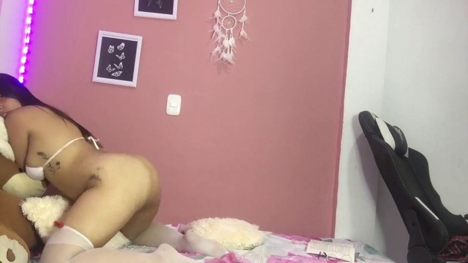 amber_5 - I masturbate and send my boyfriend to my lover.