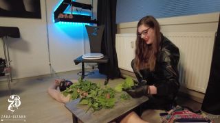 Zara Bizarr Zara - bizarr - cuckold blowjob und brennnessel spiele mein cucki lag gefesselt 15-05-2022-4