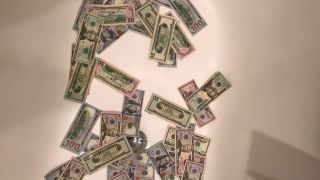 Goddess Kayla - goddesskaylaxo () Goddesskaylaxo - watch me count my cashmeet earnings as i show off my long legs and perfect valentino clad 27-06-2017-8