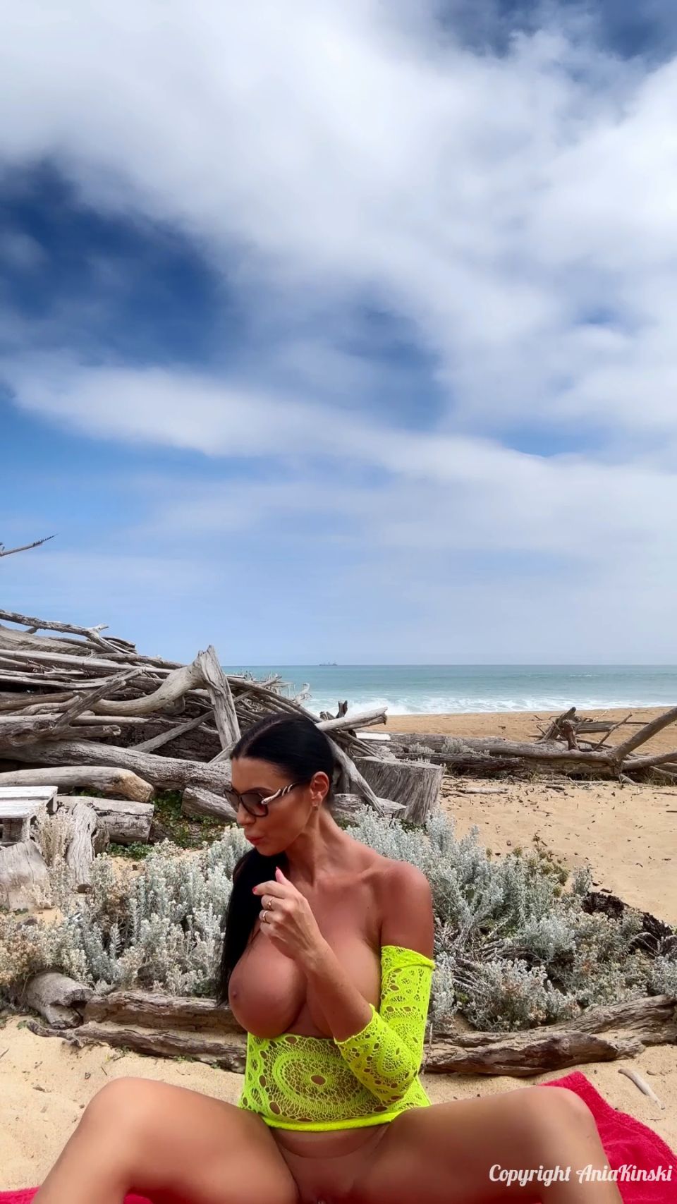 Aniakinski  54953897 video 2023-08-18 16-30