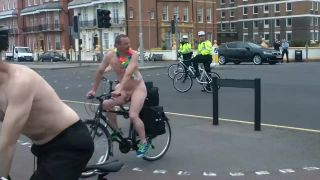 The_Brighton_2016_Naked_Bike_Ride_part3-3