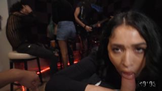 Nia Bleu - Distracted Sound Engineer In The Studio Video ...-3
