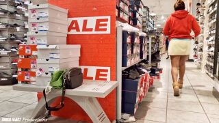 Latina Girls Porn UPSKIRT No PANTIES in a SHOE STORE - CANDID-1
