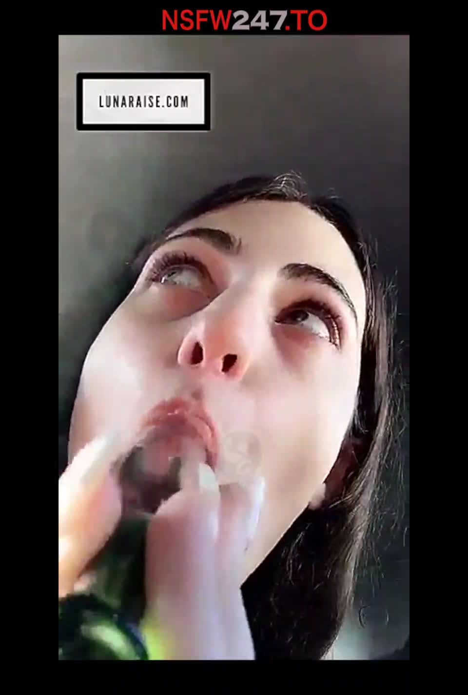 [Pornstar] LunaBennaCollection dildo masturbation while driving uber snapchat premium 20181004 - NSFW247