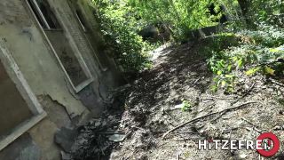 Bodo meets a needy big-titted MILF and fucks her in the park bigass Ashley Cumstar-6