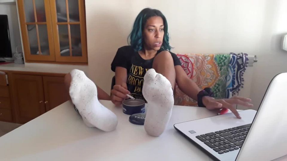 xxx video 9 Smoking in cheesy socks, insect crush fetish on fetish porn 