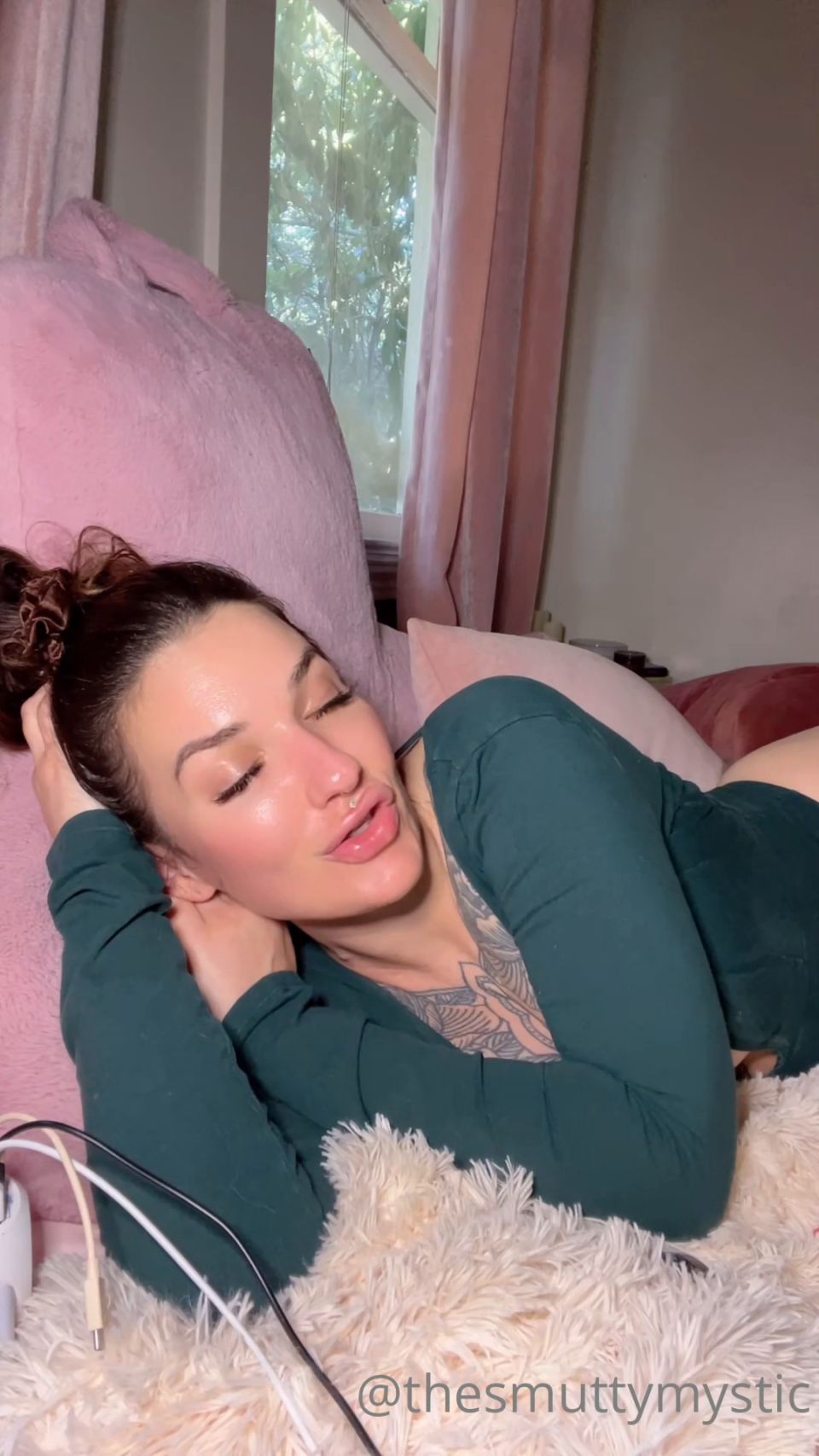 giaisabellaxx H265 2022-09-24 Can I come over and be annoying
