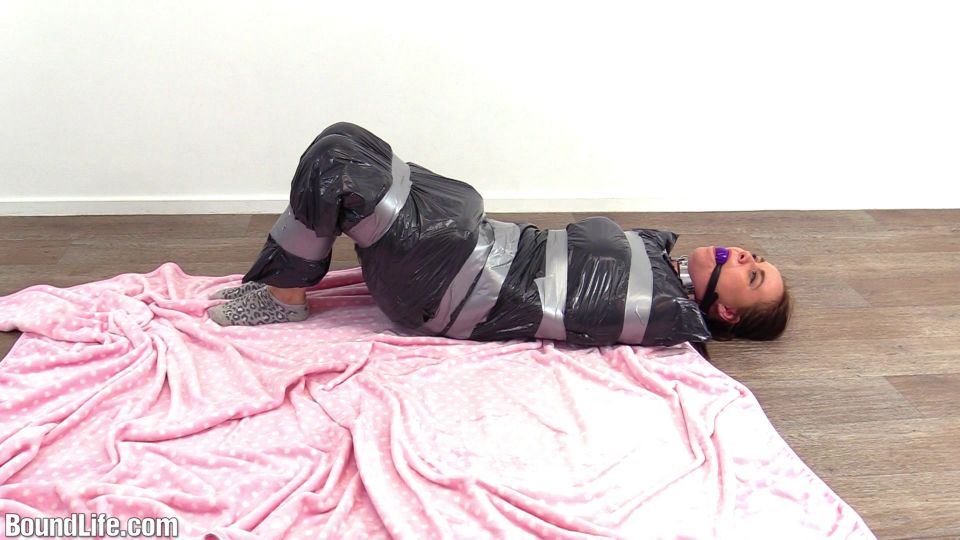 free adult clip 35 simone sonay bdsm Bound Life – Extreme trash bag escape attempt!, bondage on bdsm porn