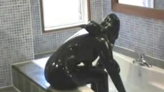 Total rubber enclosure woman-5