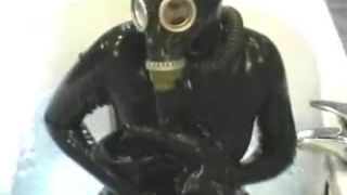 Total rubber enclosure woman-9