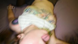 Hubby to clean his bigass wife creampie-4