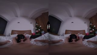 Sapphire Astrea - When Santa Can't Help - DarkRoomVR (UltraHD 2K 2021)-5