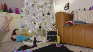 Femdom porn Bree Louise Bree Louise Teases Huge Aussie Tits in Steamy Video-3