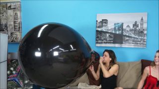 Custom Fetish - Amber n Rivka 30 quot Blow to P - Fetish-9