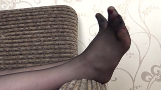 free xxx video 5 Huge Feet In Stockings on fetish porn fetish porn-4