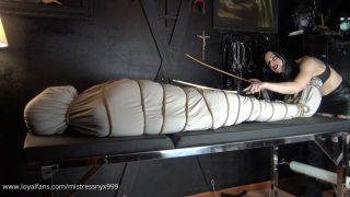 THE COUNTESS NYX - Mummified, Tied And Teached.-5