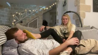 online xxx video 49 203 emmyfeetandsocks 2021-12-20-0gxky7e2ejvjh37mvqqod source - foot - feet porn smelly socks fetish-9