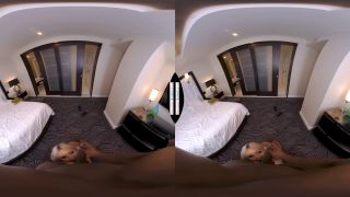 Nina Elle shows you what happens when you're alone with a...-9