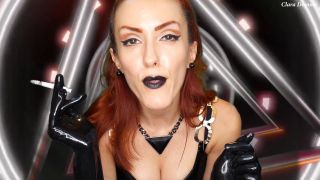 Clara Domme - Smoking in latex - Smoking-3