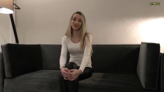 Amateur - Stars - Erstes Casting mit süßer blonden Maus aus Hamburg Teil 1 1080P - Blonde   Amateur   Amateur-1