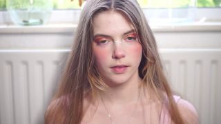 [ManyVids] Longhairluna Manyvids.21.06.05.Longhairluna.Stoner.Gfe.Strip.Tease -3
