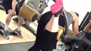 Gym voyeur spies a fit round ass-4