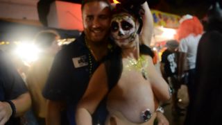 Fantasy_Fest_2014_Sideshow_Motorboating-3