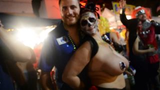 Fantasy_Fest_2014_Sideshow_Motorboating-9