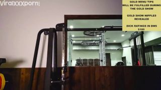  gym workout Amouranth Teases in  Gym Workout Jerkmate Gold Show Video Amouranth-5