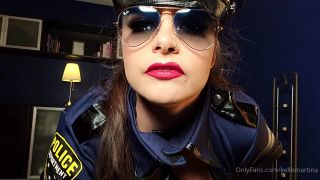 Kelle Martina Kellemartina - made this custom video in this outfit what a look you might say its a little arresting 06-10-2021-9