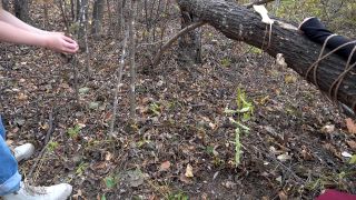 Playing With A Brush Between Wet Feet.-8