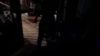 – Cat Coxx – Perverse roomtour durch den Swingerclub - Amateur-1