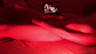 Can't hold my orgasm watching porn - Ohshititslele-5