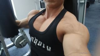 MuscleGeisha () Musclegeisha - chest pump from thursday dont you love how it moves living muscle 07-11-2020-6