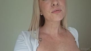 brittibratti 2024-08-06 Best Friend JOI Let's do something naughty while you're at work-5