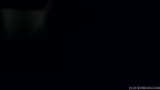 Jules jordan with romi rain in romi rain dredd is up my ass!-1