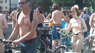 The_Bristol_2015_Naked_Bike_Ride-9