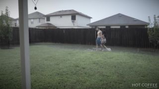 [Amateur Porn] Romantic sex under the rain in Texas (the neighbors saw us)-2