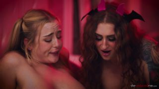 [SheSeducedMe] Avalon Mira And Zoey Uso [10.31.25] [1080p]-9