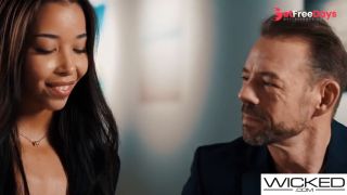 Lia Lin Learns About Painting and gets Fucekd by Her Tutor-2