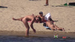 free adult clip 14 Shy teen pops her top off for all the beach goers 3 - hidden camera - webcam -4