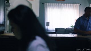 Video Gal Ritchie : Conflict 720p HD-6