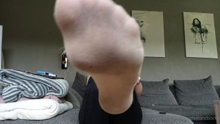 [FootJob-Porn.com] feet 3499 Emmy Emmy feet and socks-3