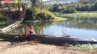 7147 Inside The Abandoned Boat And On The Bridge Hd-3