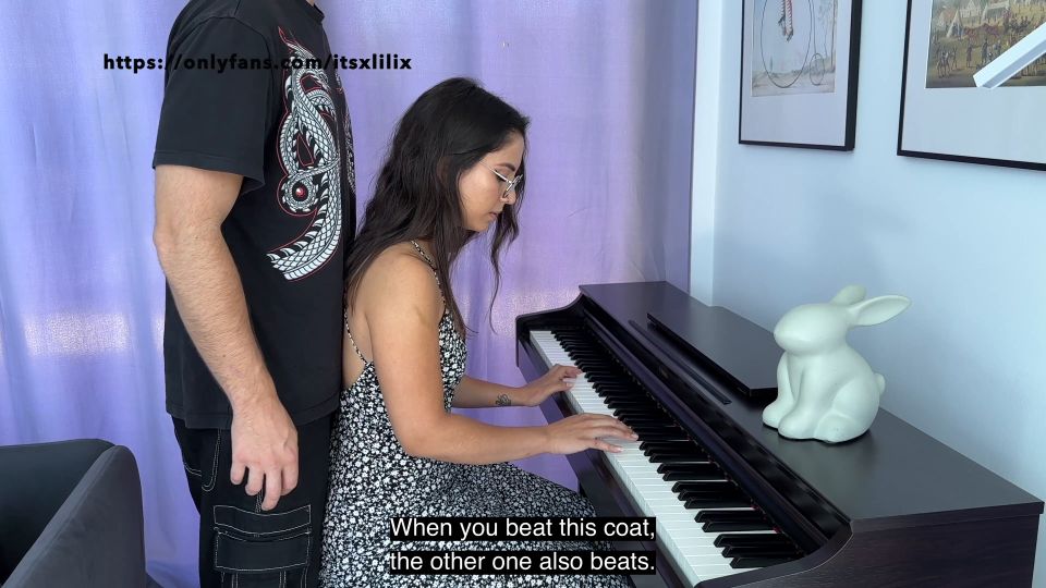 MY PIANO TEACHER CUM ON MY PUSSY