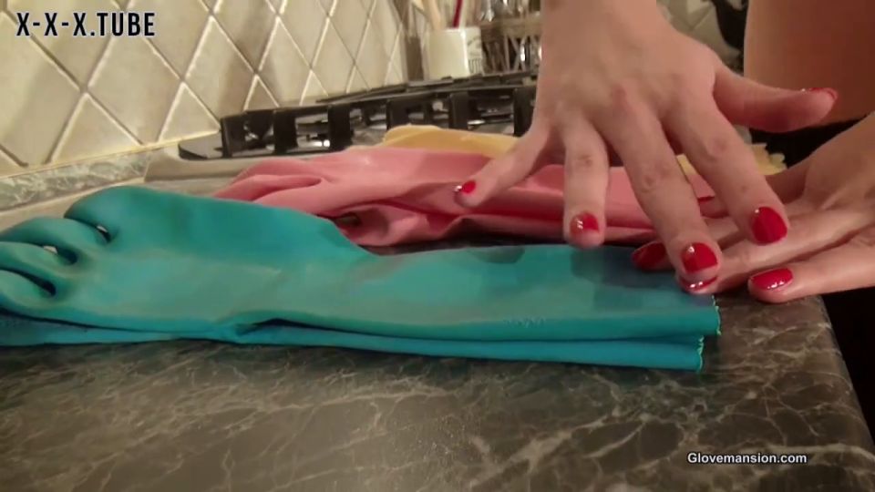 Glovemansion Horny For Her Kitchen Gloves  Glovemansion   Handjob