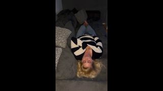 Bonieclydeerotik - Bonie und Clyde selbstbefriedigung blond Solo sexy geil feucht zittern Zucken stöhnen multiple Orgas-4