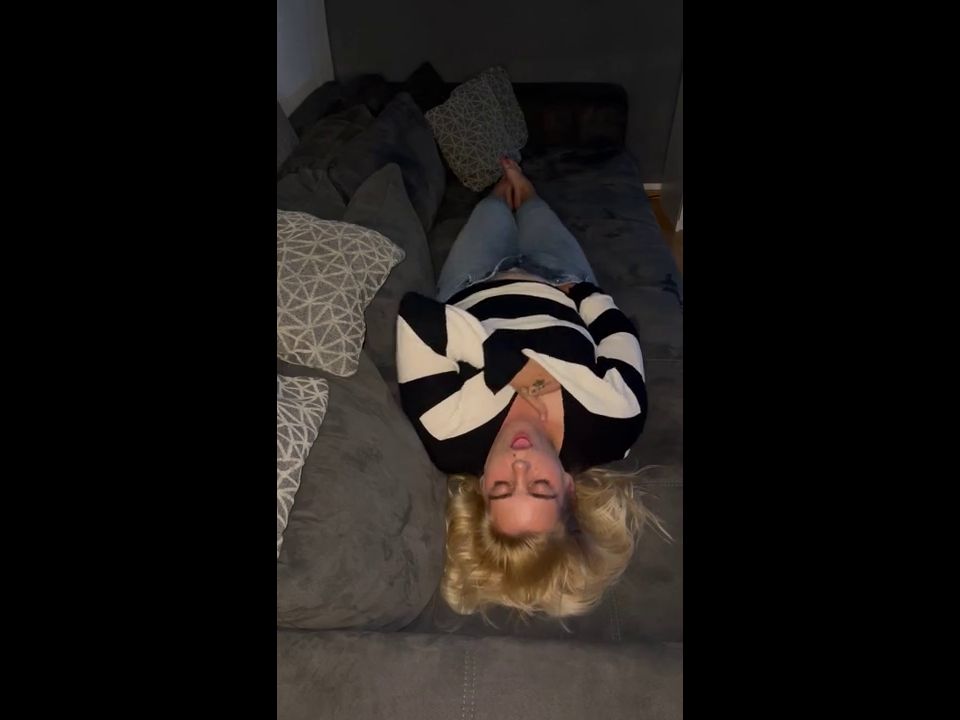 Bonieclydeerotik - Bonie und Clyde selbstbefriedigung blond Solo sexy geil feucht zittern Zucken stöhnen multiple Orgas