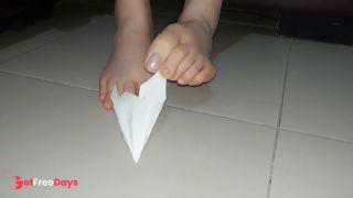 Feet origami lily4-7